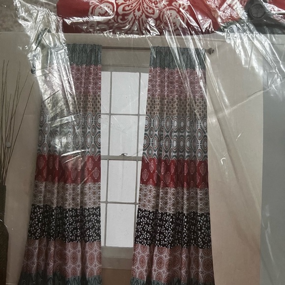 Lush Decor Bohemian Stripe Curtains - Picture 3 of 4